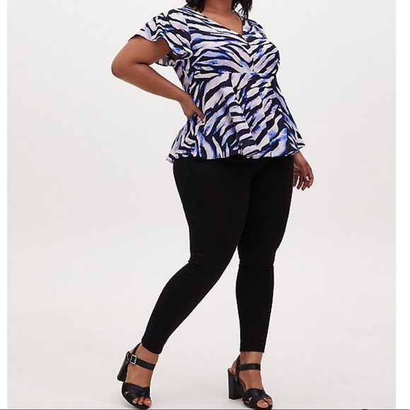 Top - Picture 3 of 5